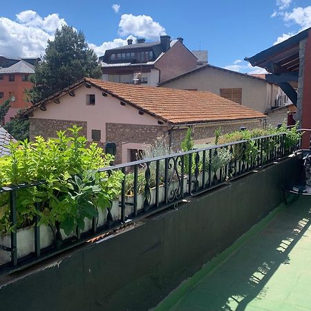 Atico Con Encanto En Bellver De Cerdanya Apartment Ngoại thất bức ảnh