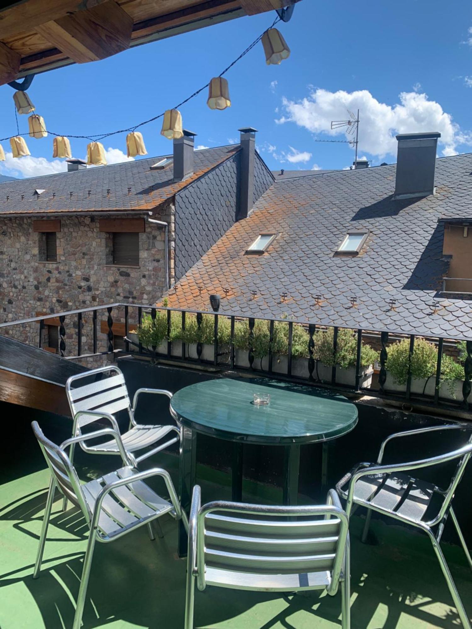 Atico Con Encanto En Bellver De Cerdanya Apartment Ngoại thất bức ảnh