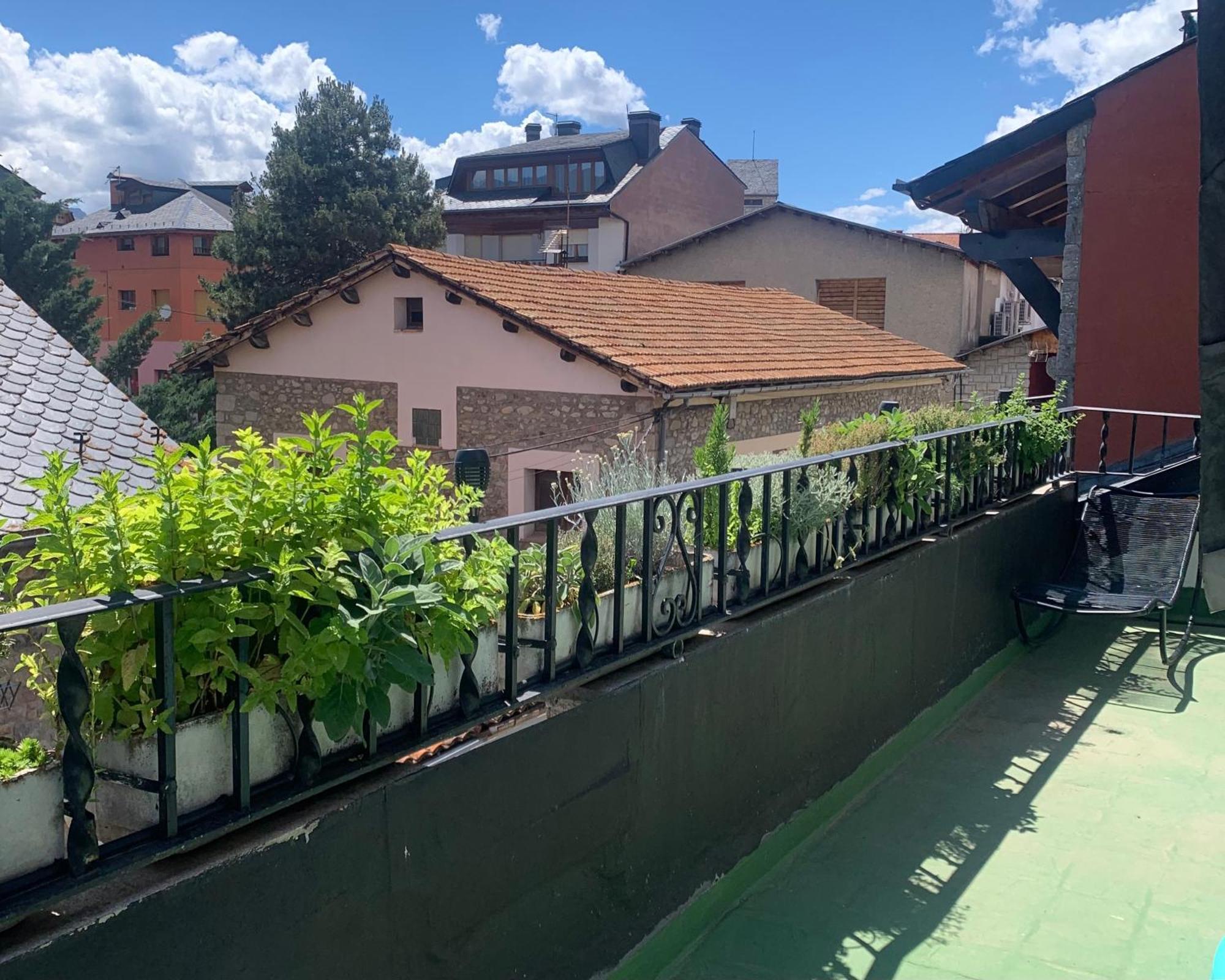 Atico Con Encanto En Bellver De Cerdanya Apartment Ngoại thất bức ảnh
