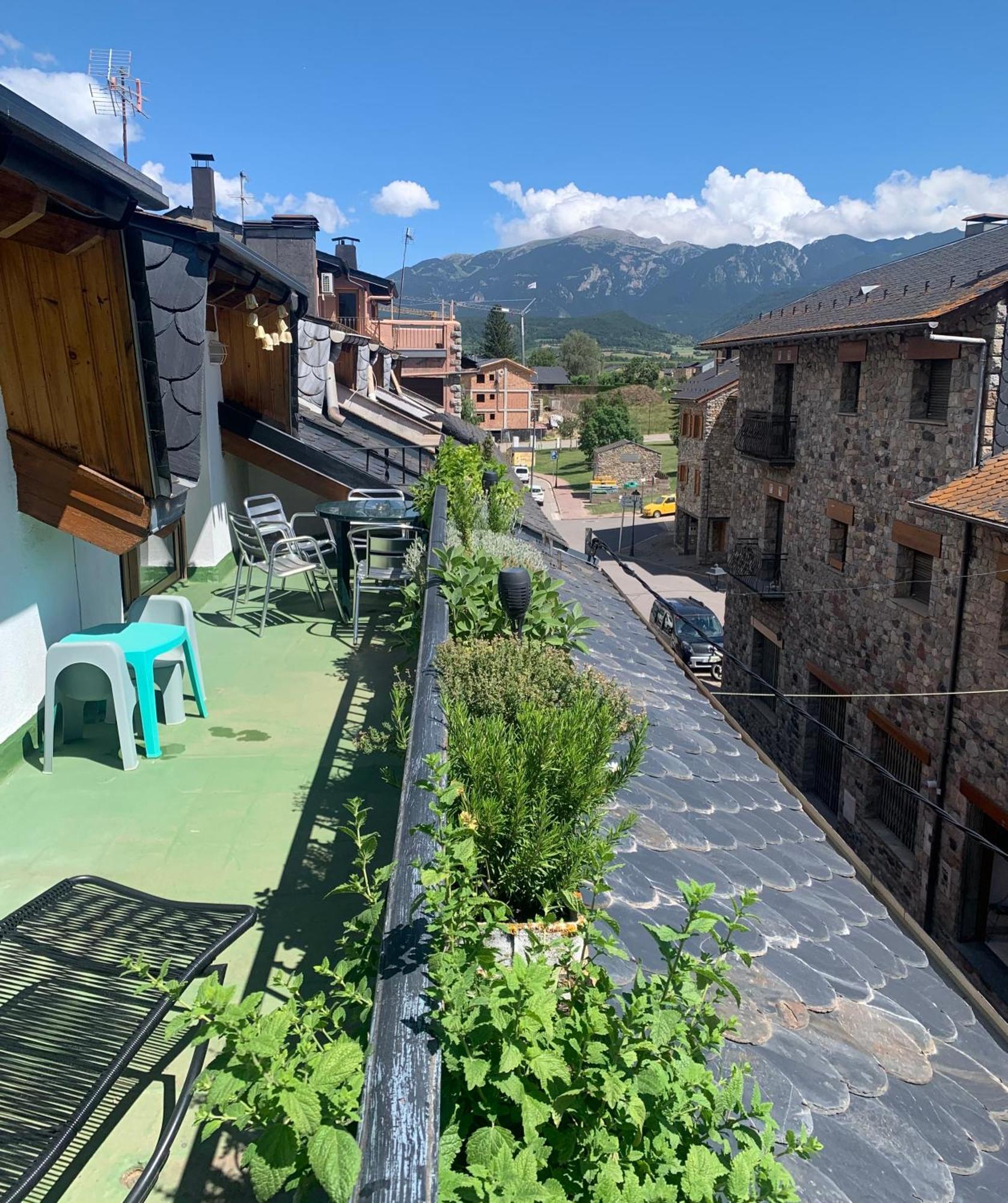 Atico Con Encanto En Bellver De Cerdanya Apartment Ngoại thất bức ảnh