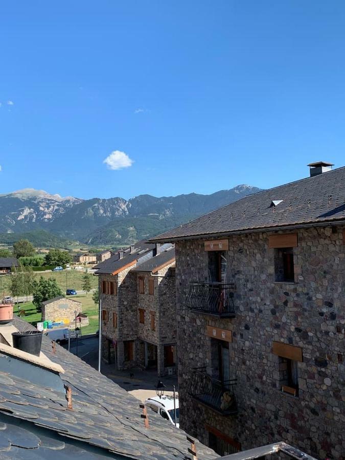 Atico Con Encanto En Bellver De Cerdanya Apartment Ngoại thất bức ảnh